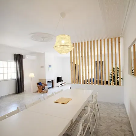 Rosa B By Amcf Portimão